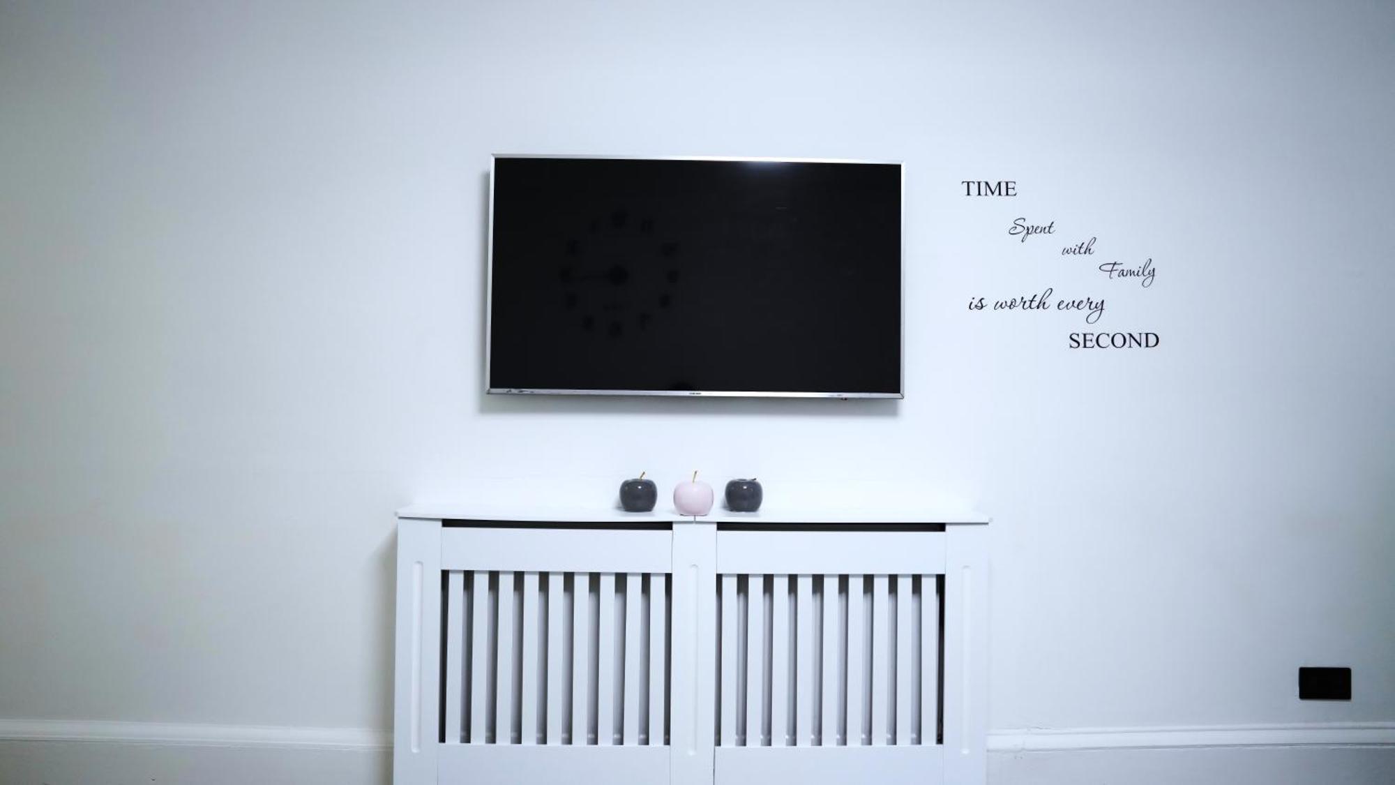 Recently Refurbished 2 Bedroom Apartment! Appartement