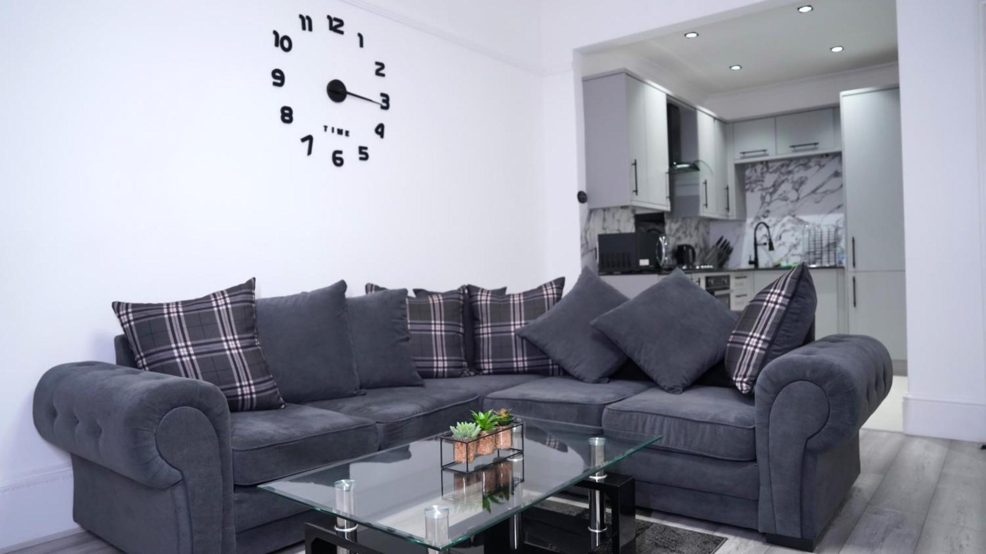 Recently Refurbished 2 Bedroom Apartment! Appartement Glasgow