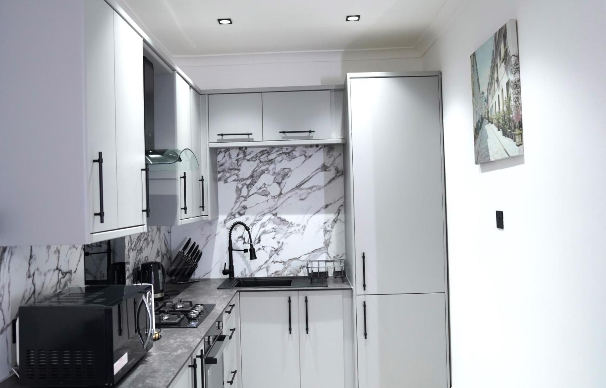 Recently Refurbished 2 Bedroom Apartment! Appartement